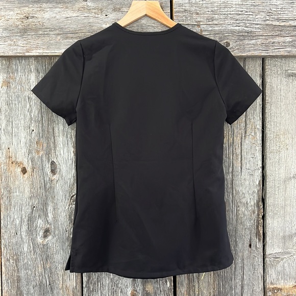 Figs Black Women's Scrub Set - Picture 7 of 16